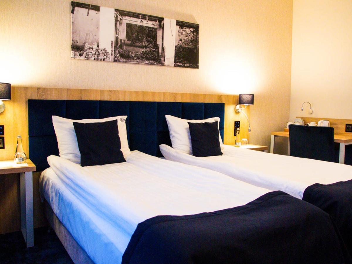 Ignasiak Hotel Września Exteriör bild