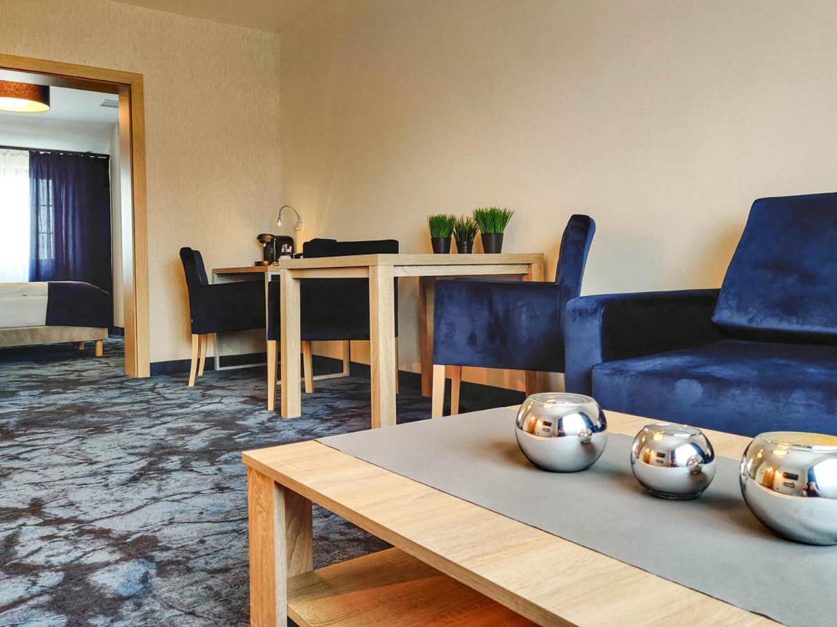 Ignasiak Hotel Września Exteriör bild