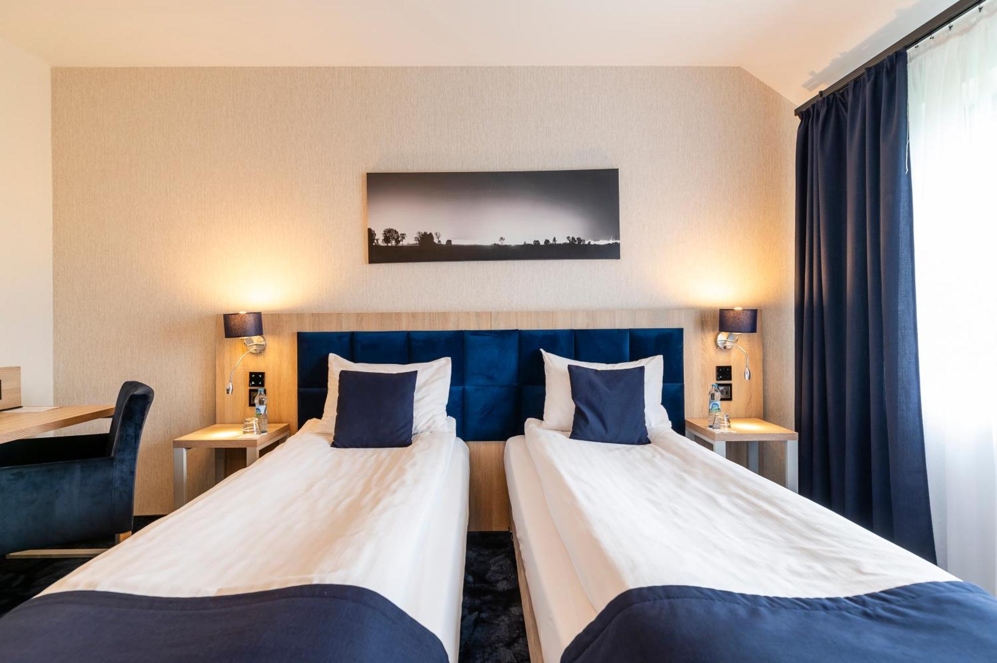 Ignasiak Hotel Września Exteriör bild