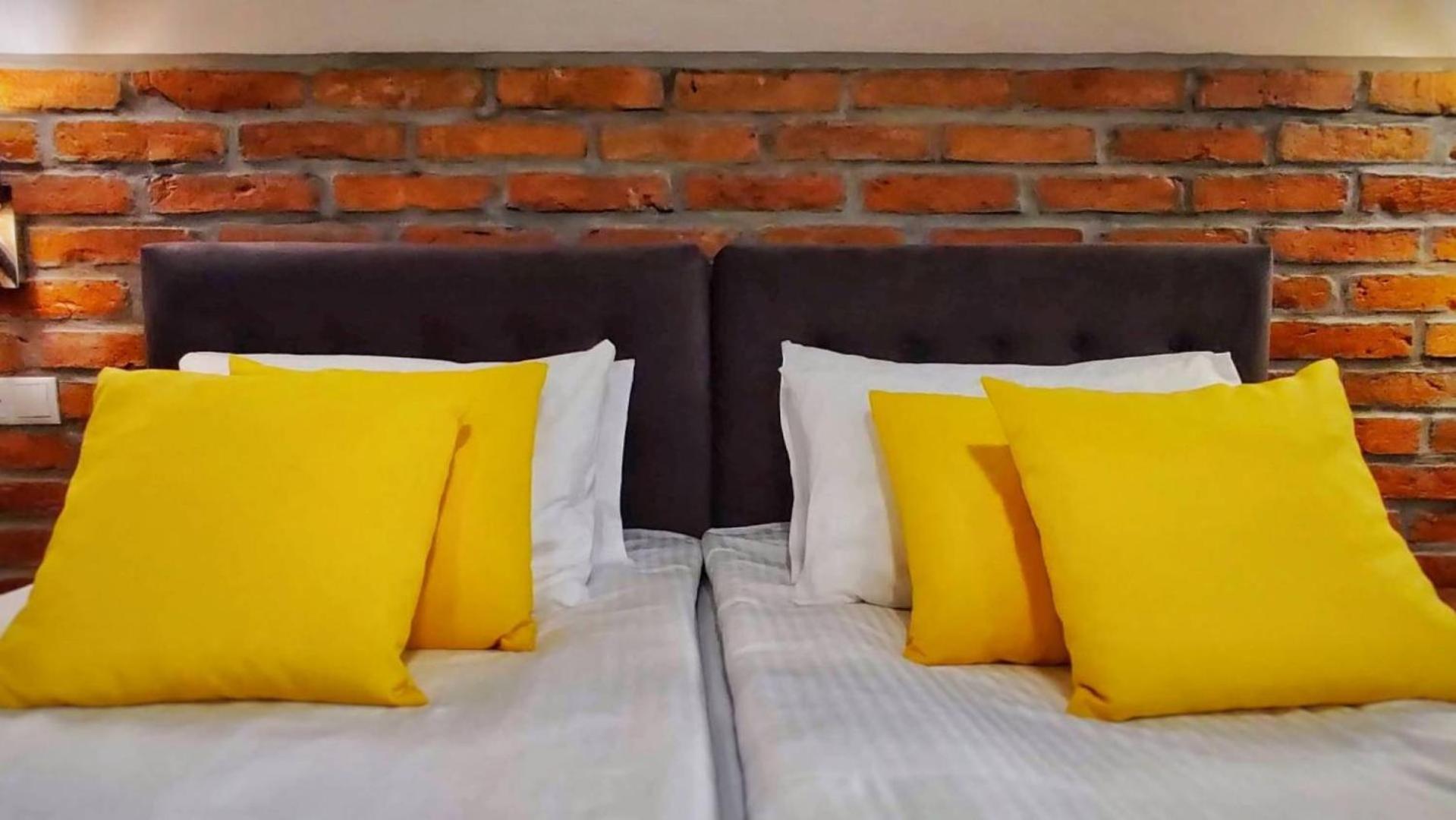 Ignasiak Hotel Września Exteriör bild