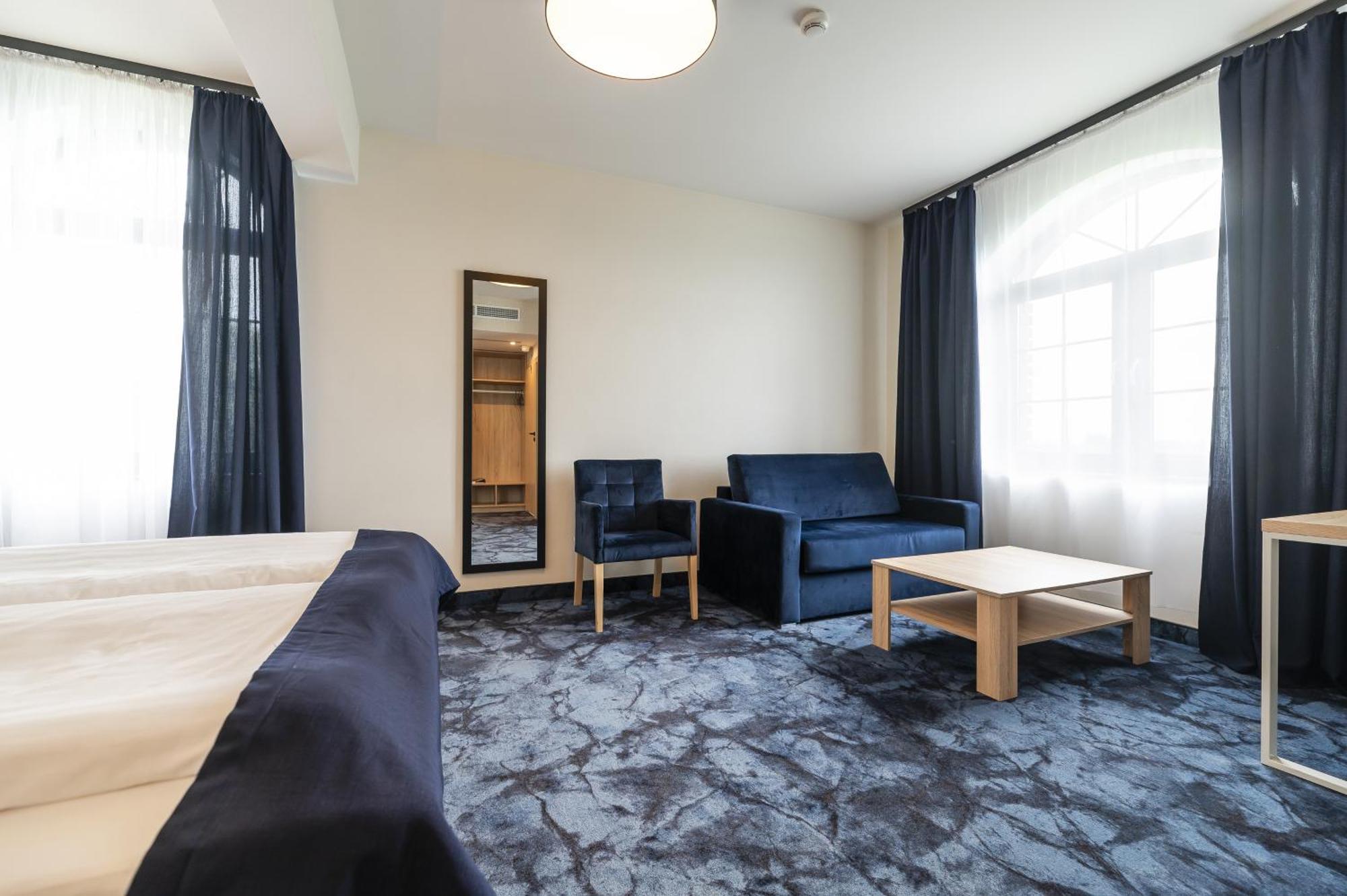 Ignasiak Hotel Września Exteriör bild